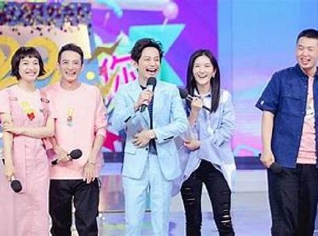 李维嘉“失踪”数月终露面，王心凌晒合照，李维嘉面色红润状态不错