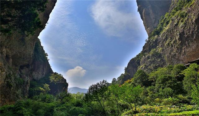 我国的名山大岳有哪些(四大名山和五岳分别是)
