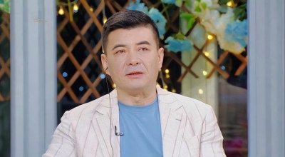 ​王新军：成名后与妻子离婚，二婚娶小7岁秦海璐，今婚姻状况如何