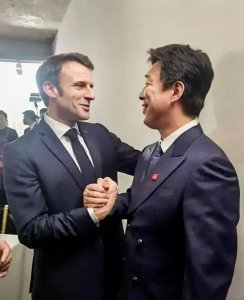 ​黄渤身高(为什么选择黄渤主持马克龙的欢迎礼？)