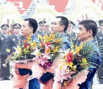 ​航天英雄景海鹏：从一贫如洗到三次登上太空，如今的他过得怎样？