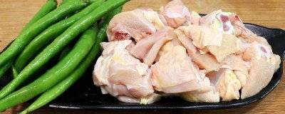 ​鸡公煲鸡肉要焯水吗 冷冻的鸡肉要焯水吗