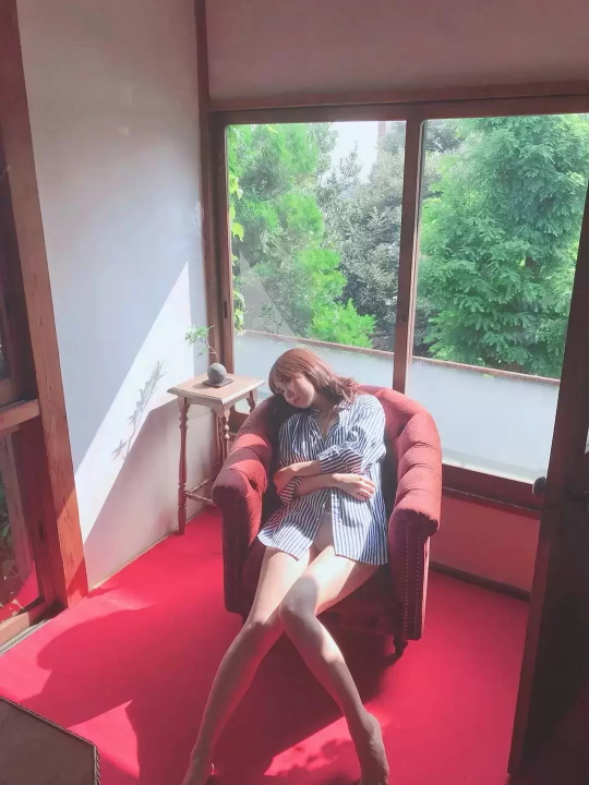 永濑未萌，20出头就拥有细腰巨R - 