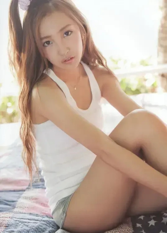 妩媚动人的日本新生代宠儿：板野友美