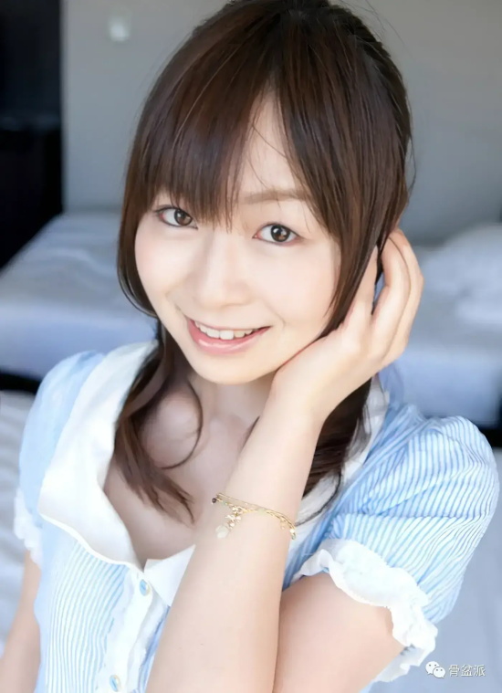 男友支持拍片的羽田希写真分享，日本男人最喜欢的温柔乡！