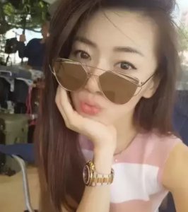 ​程晓玥爸爸干嘛的（程晓玥的身世背景介绍）