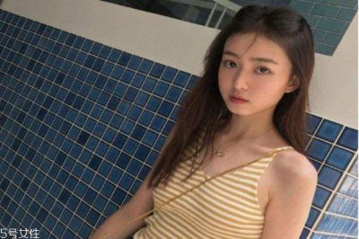 ​男生对你有好感的征兆 他开始对你动心的表现