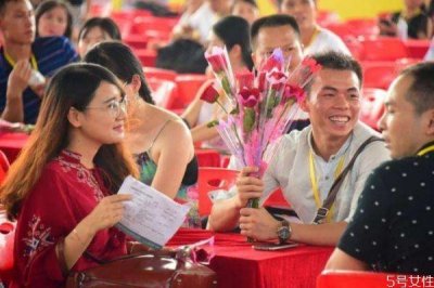 ​相亲后怎么问人家态度 相亲见面可以问的问题