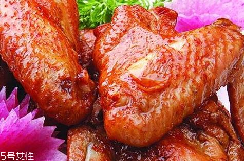 鸡翅可以热水解冻吗 解冻技巧