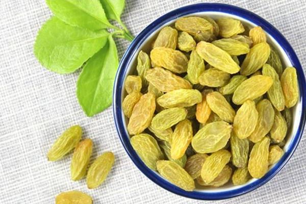 楼兰蜜语葡萄干吃了会上火吗 楼兰蜜语葡萄干吃了有什么好处