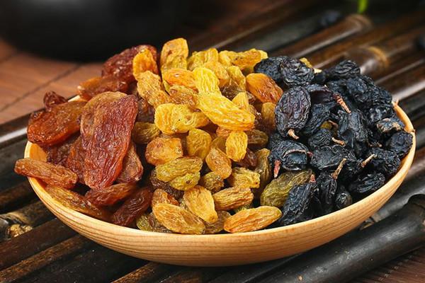 楼兰蜜语葡萄干吃了会上火吗 楼兰蜜语葡萄干吃了有什么好处