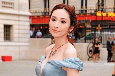 ​纪晓波多大年龄个人信息 吴佩慈为其连生孩子怎么还不转正