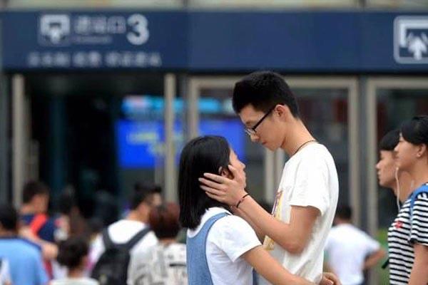 娱乐大学生庄巧涵事件照片 女主角被心机学长出卖  1