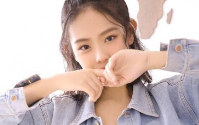 ​女孩对你有好感的暗示和动作，你都知道吗？