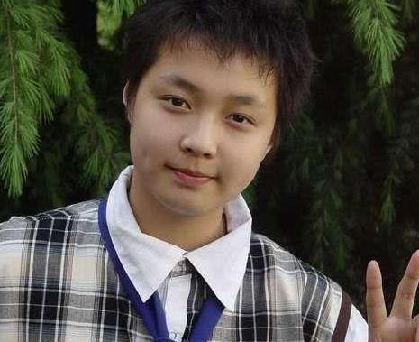 明星整容级的变化？会不会太夸张了，其实也还好啊