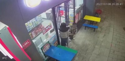 ​女子进超市购物遭少年袭胸，警方已受理案件