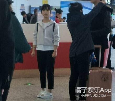 为什么网友质疑沈月身高没有160？