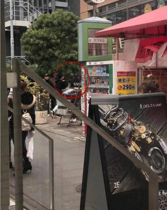 王思聪被拍和李易峰在一起，两人低调游日本，网友：满满的CP感