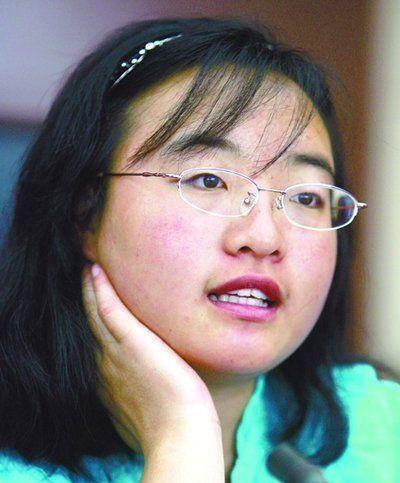 魏敏芝：14岁拍戏成名，后被张艺谋劝导回家读书，今现状如何？