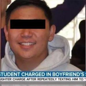 ​女友发4.7万条短信鼓励男友自杀，小伙真的就跳楼了
