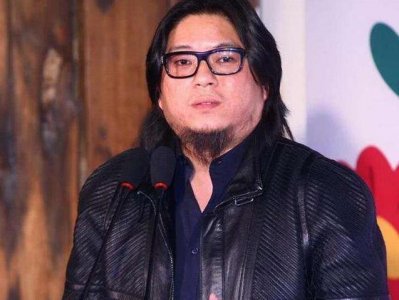 ​从文化偶像到跌下神坛，被北师大开除的于丹，到底经历了什么？