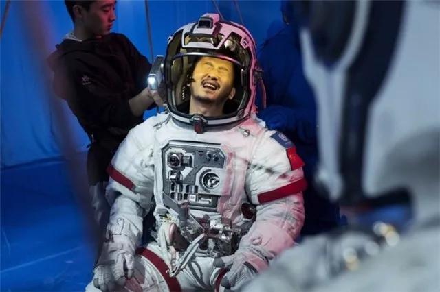 吴京未来有四部新电影，第二部是科幻片，最后两部都是“狼”