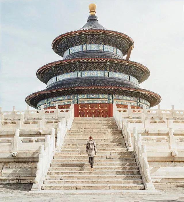 愿你遇见这样一个人，牵着你的手陪你走遍世界角落，看遍世间美景