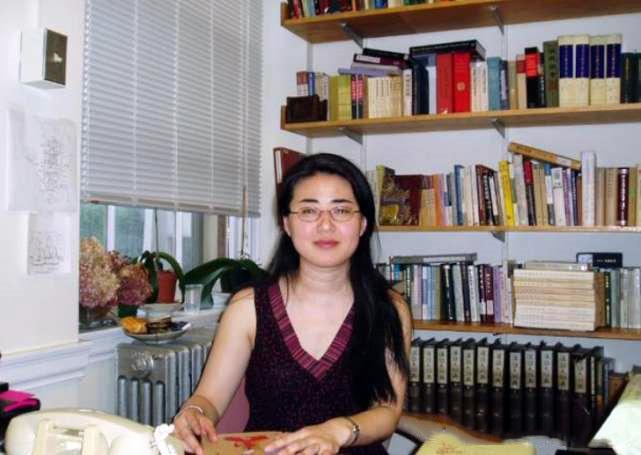 北大著名才女田晓菲，13岁被北大破格录取，赴美留学后加入美籍