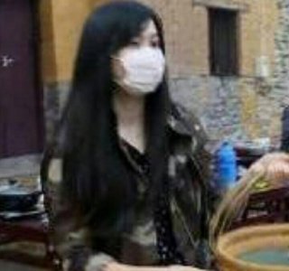 ​吴尊自爆妻子林丽莹照片? 一家人罕见同框!