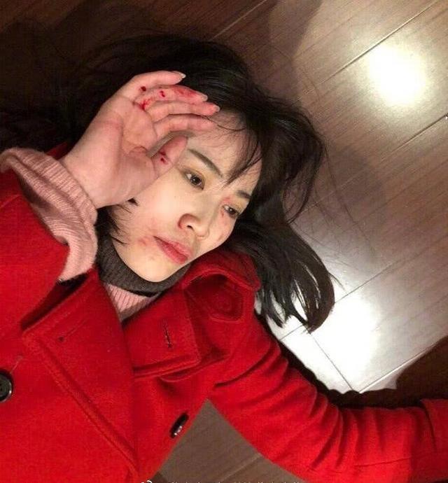 财产分割完毕之后，马蓉现身机场心情不错，手中爱马仕价值8万块