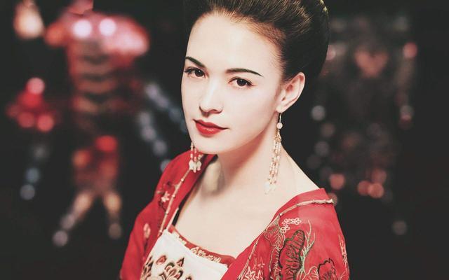 昨天去电影院看了《素人特工》，全场爆满！居然还看到肖战？