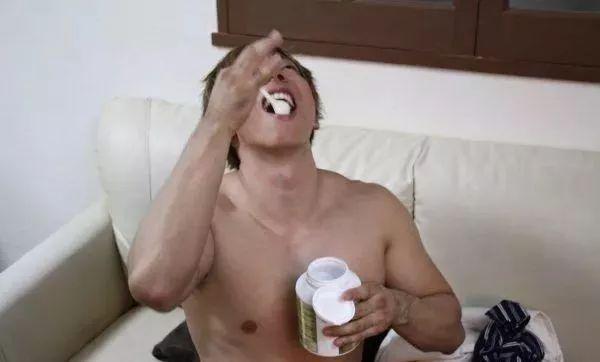 A界王者清水健喜当爹！他的健身一日作息表成男同胞的参考标榜！