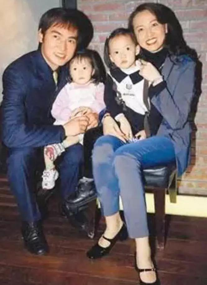 低调了很多年的焦恩俊被撕了，原因是他发了一条微博寻女。
