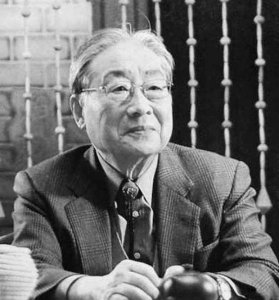 ​翁同龢五世孙、“守藏家”翁万戈辞世：“我为家藏而活”