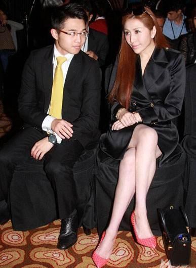 赌王女儿“未婚先孕”石锤，赌王四姨太发话：生了孩子再办婚礼