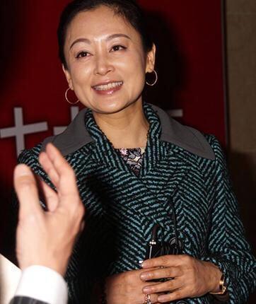 倪萍微博感叹年华易逝，50岁的陈红深有感触，多年后两人冰释前嫌