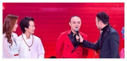 还记得《星光大道》童星阿尔法吗？才20岁却已秃顶，太秃然了!