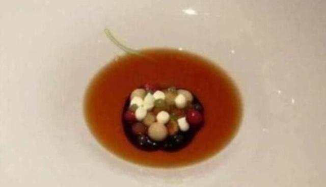 高大上的米其林餐厅，人均五千元以上，每道菜品都精致到无从下嘴