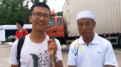 ​寒门贵子单小龙676分上清华：垃圾题目妄想妨碍我打工，真相如何