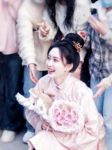 ​《九重紫》：全员有脑、剧情紧凑的古装剧，引人入胜的情感之旅