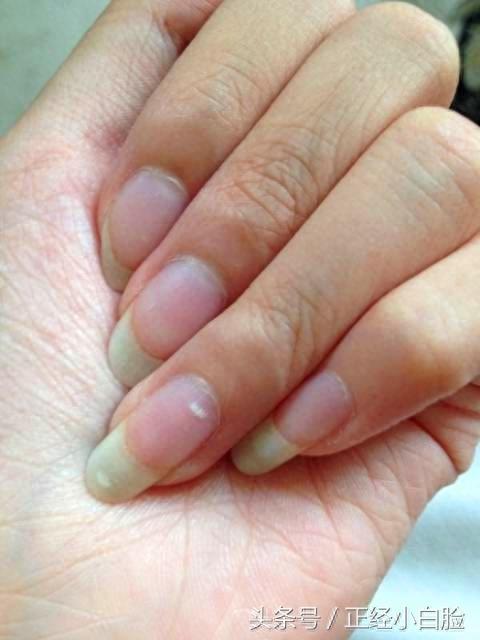 实拍喜欢留着长指甲的男生