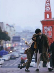 ​蒋敦豪回应恋情：尊重个人隐私，曾与女生街头热情拥吻