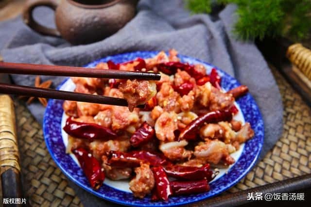 掌中宝是鸭掌还是鸡掌（掌中宝是什么肉图解）