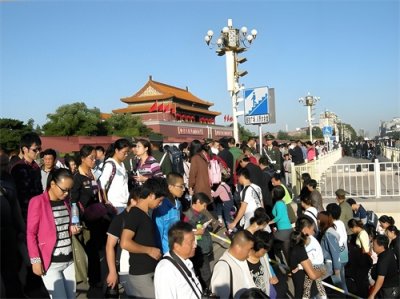 ​以前五一放7天，现在改成5天还调休，原因全是这清华教授的建议