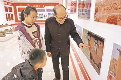 ​谢兴昌：讲好“山海情”的故事