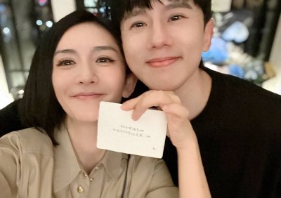 ​谢娜张杰结婚13周年放大招，老夫老妻甜似初恋，细节更戳人