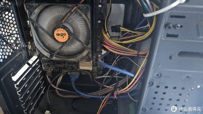 ​穷人版NAS上线！手把手教你用7年前闲置台式机安装飞牛OS