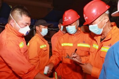 ​心圆西苑小区解封啦！直击上海中风险地区清零