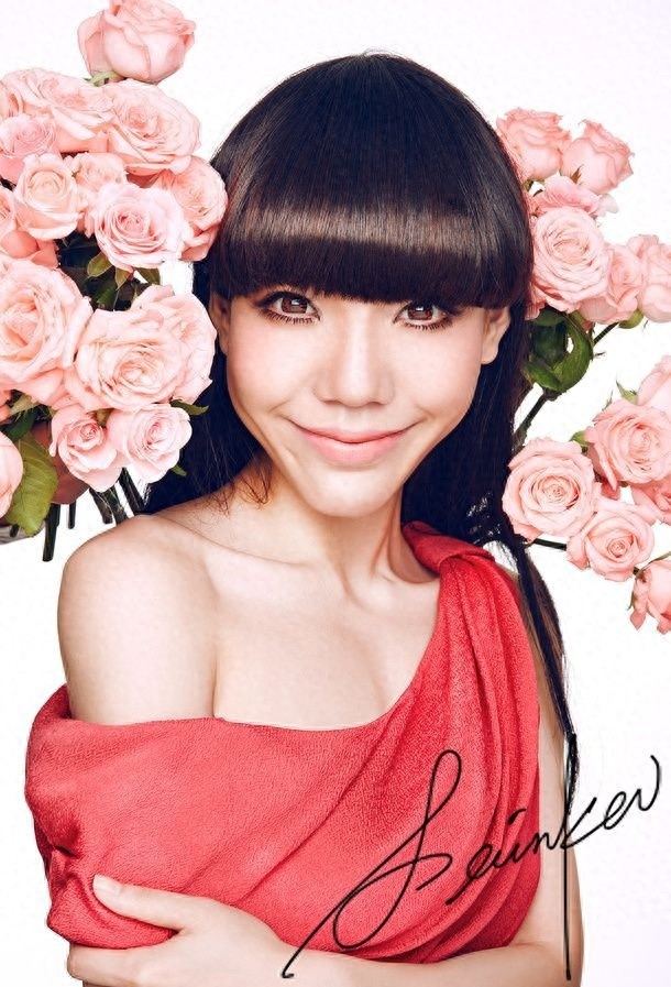 她曾被称作“妖女”，却是“全球最美50人”第一名，她叫吴莫愁