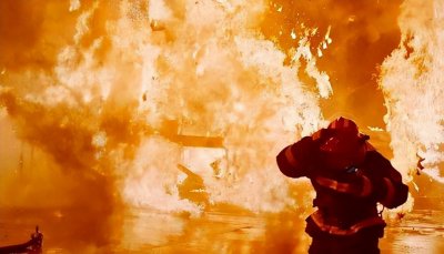 ​2015年“天津大爆炸案”：奸商一个谎言，让25名消防员全体丧生